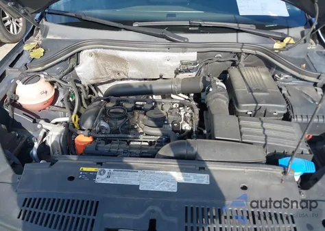 2016 Volkswagen Tiguan S/Se/Sel/R-Line z USA, uszkodzony, nr VIN WVGAV7AX8GW511632